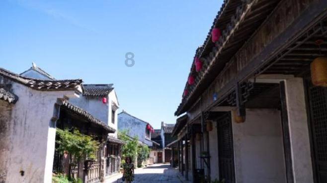 你觉得今年个税改革及房地产税改革的可能性有多大？游戏画面